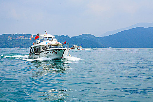 xsmn t2 minh ngoc